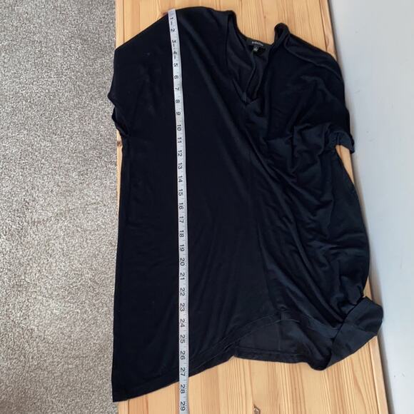 Babaton Aritzia Vneck Tshirt S - Picture 6 of 8